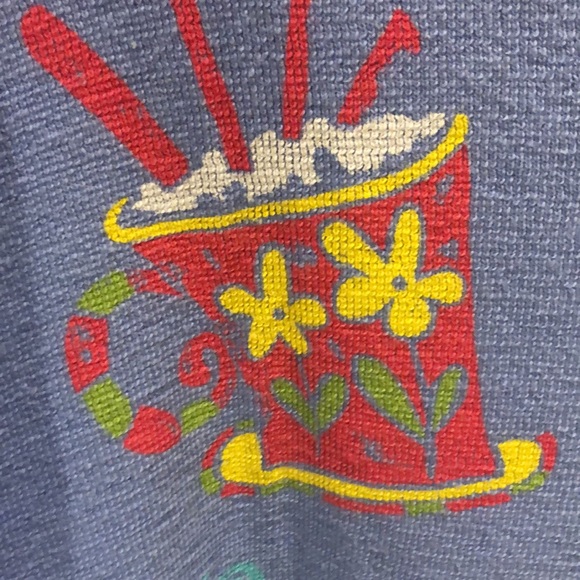 Coffe theme top/jacket. Can be worn  open Decorated w coffee cups. - Picture 5 of 7